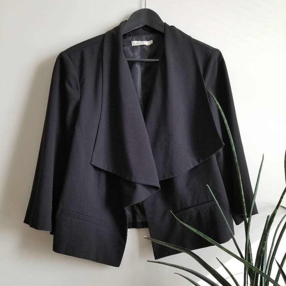 Cropped Tuxedo 3/4 Sleeve Drape Jacket